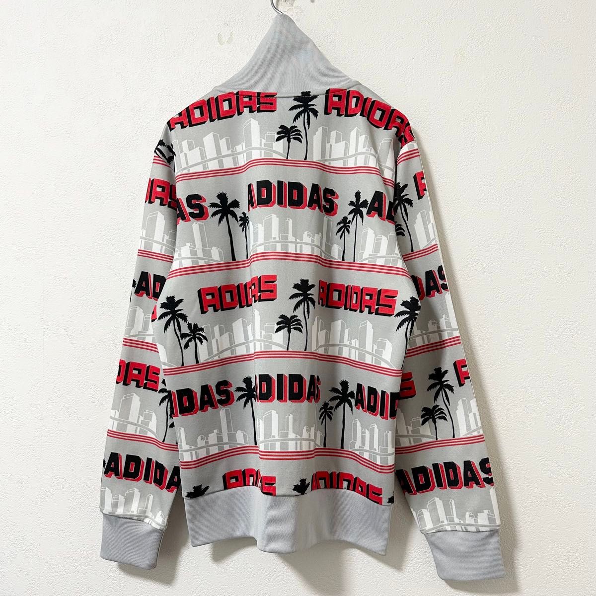 美品★adidas×NIGO★アディダス×ニゴ★セットアップ★ジャージ★総柄★グレー×ホワイト×ブラック×レッド★ヤシの木★M