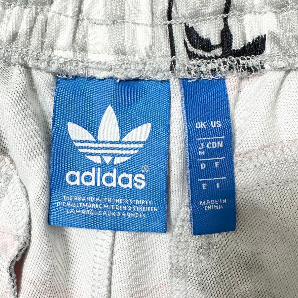 美品★adidas×NIGO★アディダス×ニゴ★セットアップ★ジャージ★総柄★グレー×ホワイト×ブラック×レッド★ヤシの木★M