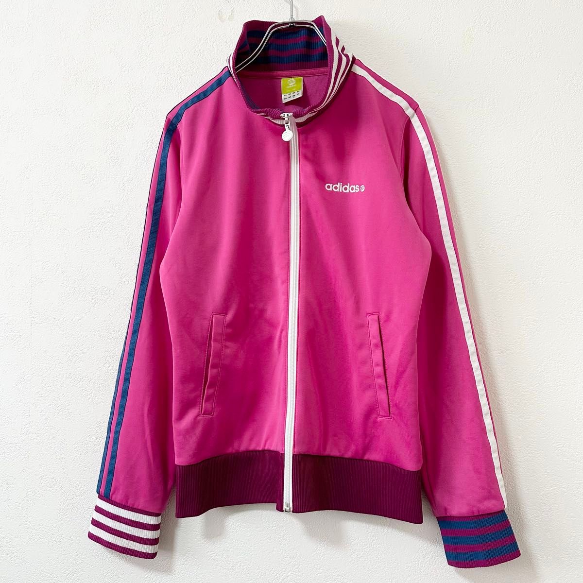 美品 adidas/アディダス ジャージ/トラックジャケット ピンク 美品 adidas/アディダス ジャージ/トラックジャケット ピンク