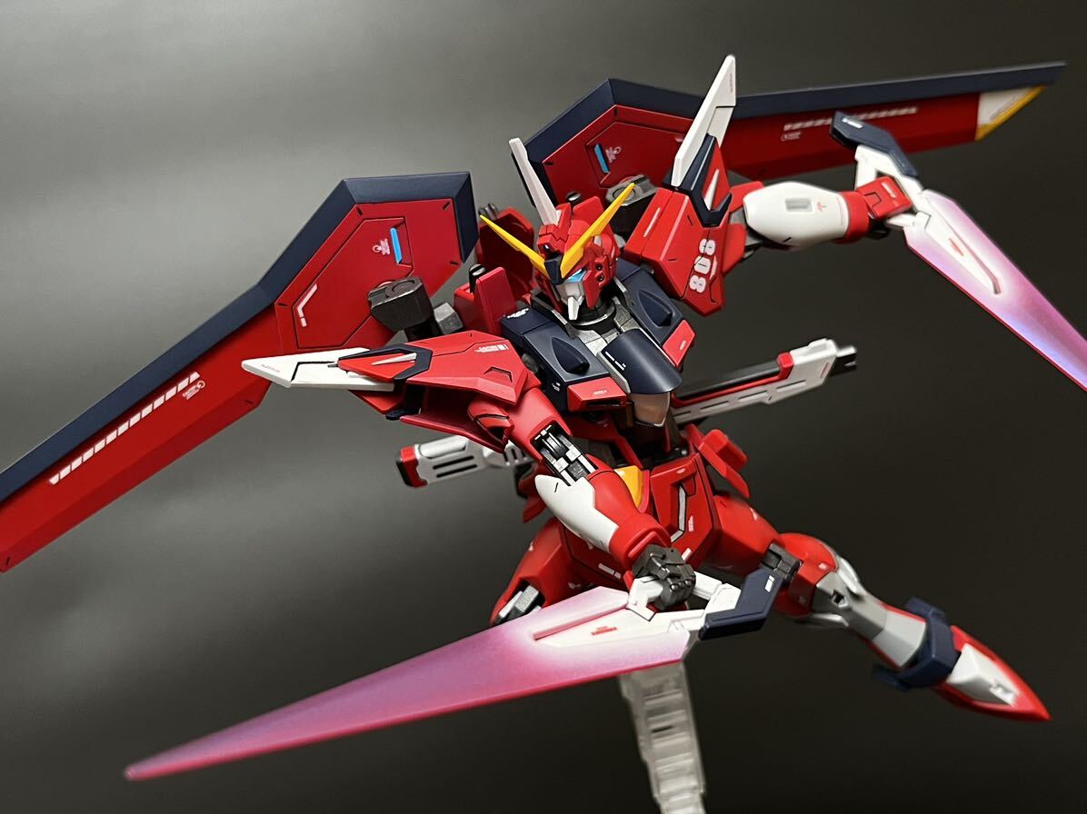 HG 1/144イモータルジャスティスガンダム 塗装完成品 機動戦士ガンダムSEED ガンプラ プラモデル _画像4