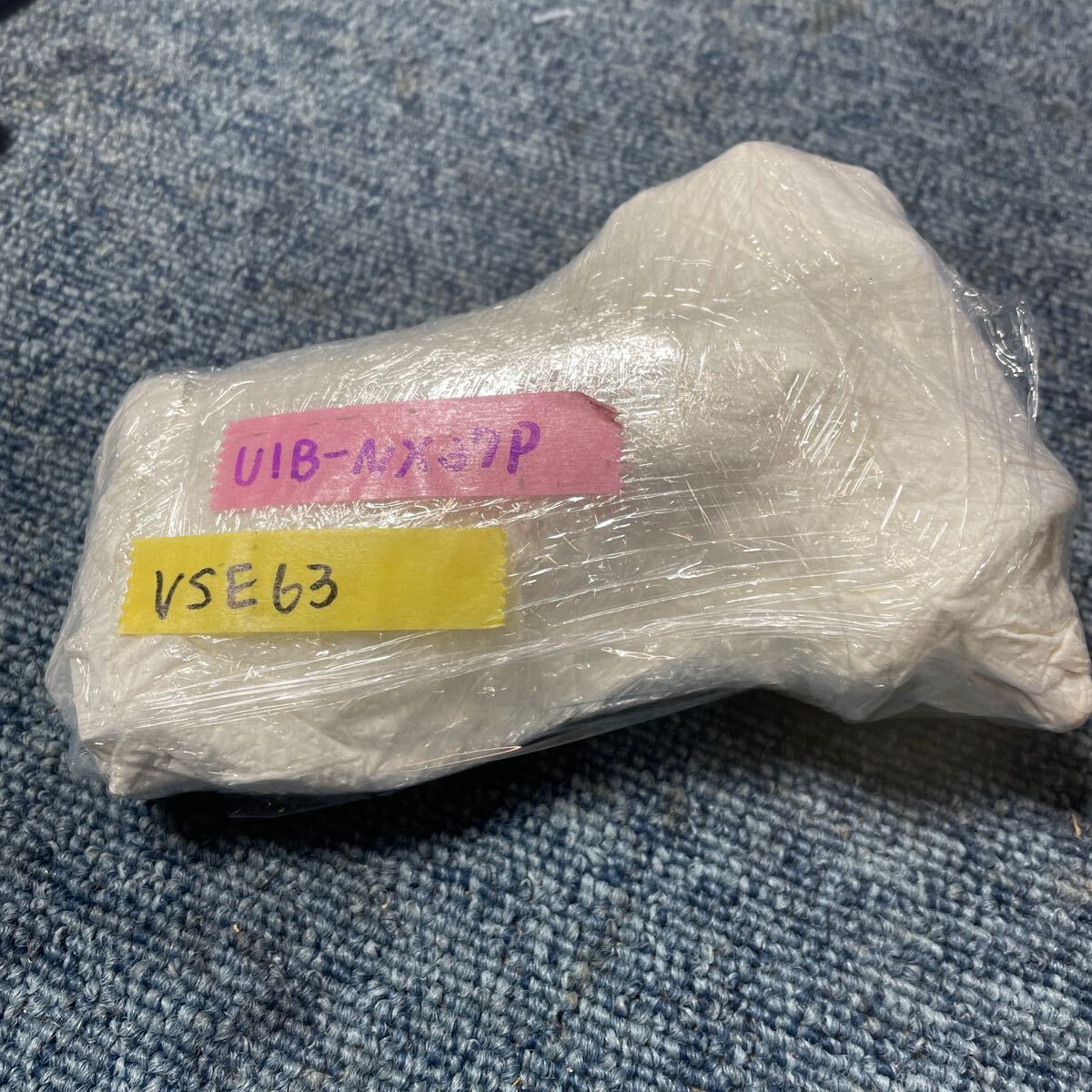 ジャンク コロナ 石油小型給湯機 UIB-NX37P 電磁ポンプ VSE63 ジャンク コロナ 石油小型給湯機 UIB-NX37P 電磁ポンプ VSE63
