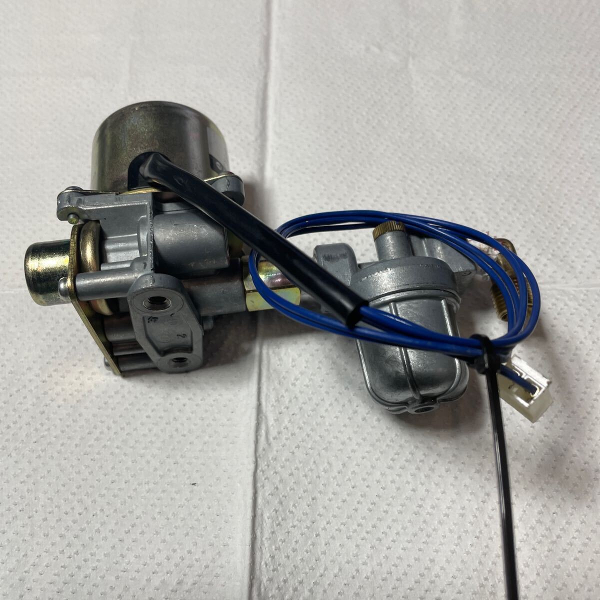 ジャンク コロナ 石油小型給湯機 UIB-NX37P 電磁ポンプ VSE63 ジャンク コロナ 石油小型給湯機 UIB-NX37P 電磁ポンプ VSE63