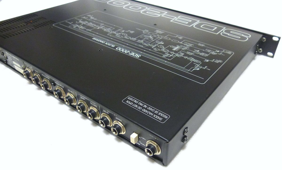 [ postage included * prompt decision ]Roland Roland digital Delay SDE-2000 complete operation exterior excellent 1 week operation guarantee 