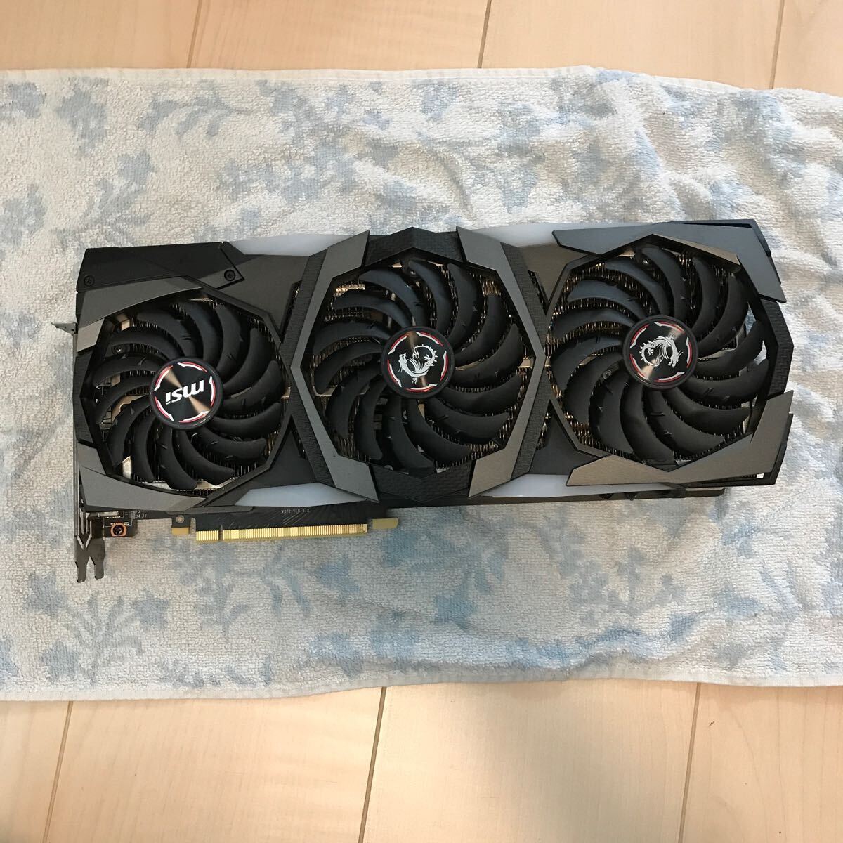 MSI GeForce RTX 2080 SUPER GAMING TRIO グラフィックボード　パソコン_画像4