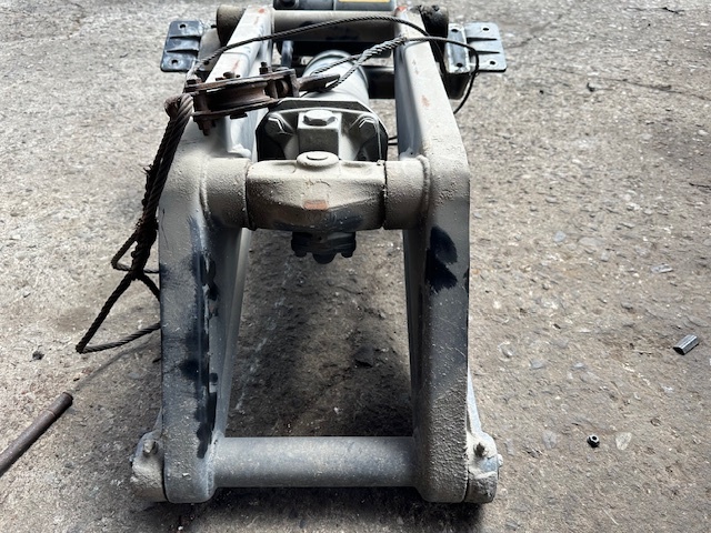 ISUZU Elf Shinmeiwa dump hoist cylinder 