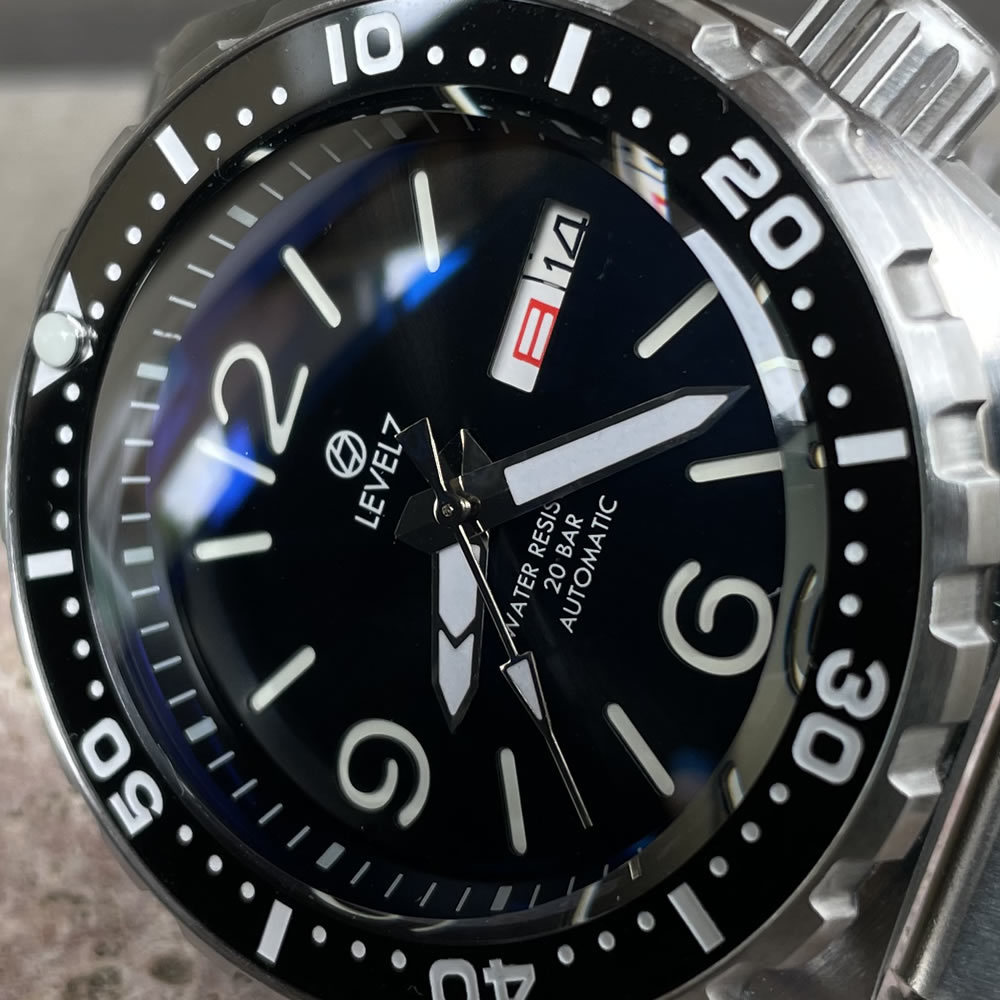  made in Japan hand made. wristwatch 20 atmospheric pressure waterproof self-winding watch SEIKO NH36 sapphire double dome windshield 316L stainless steel wristwatch LEVEL7