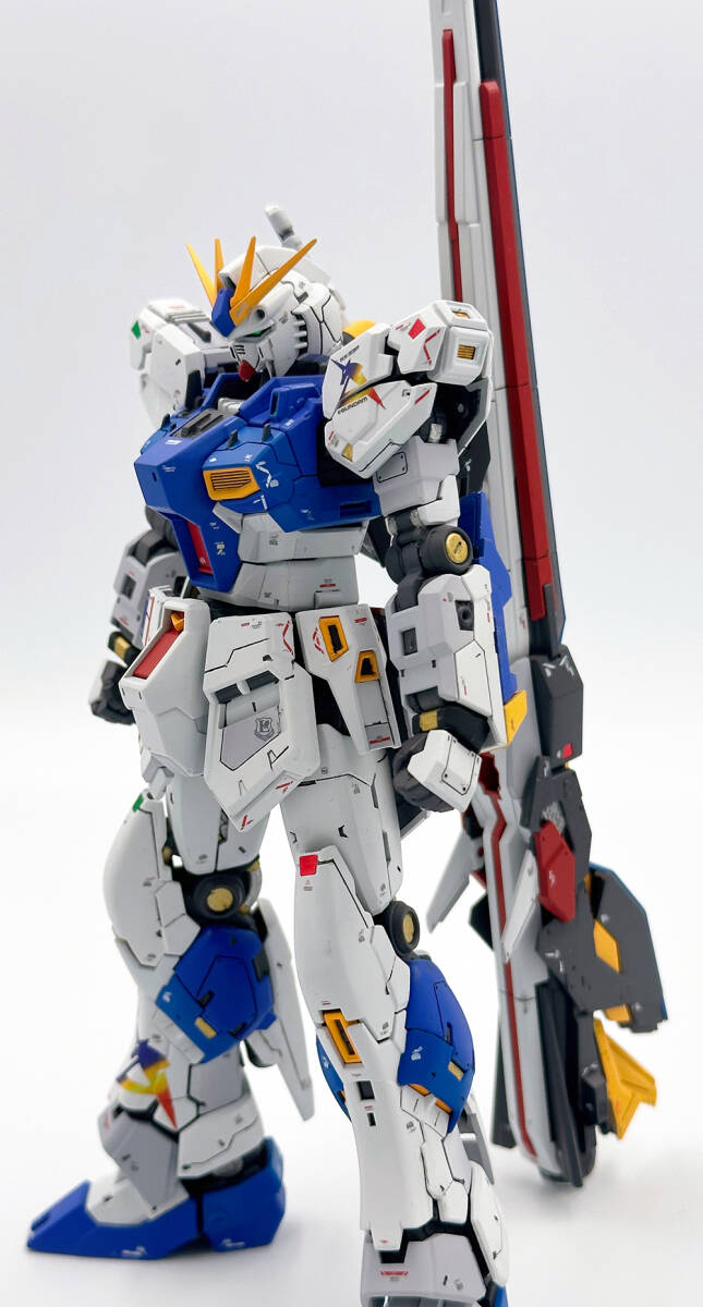 RG 1/144 GUNDAM SIDE-F限定 RX-93ff νガンダム 塗装済完成品_画像4