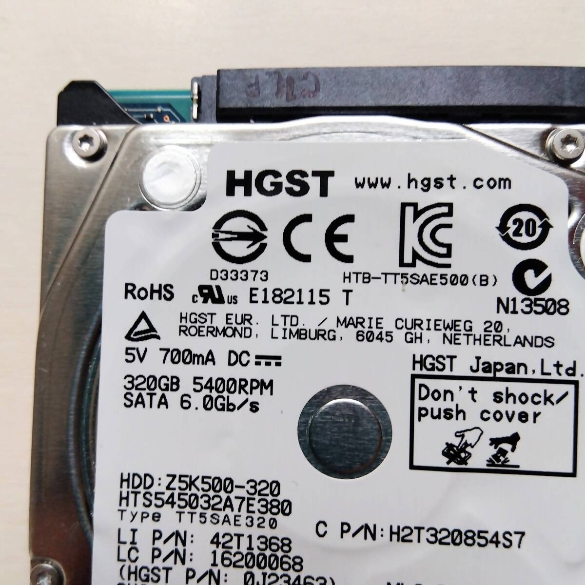 【37】320GB HDD SATA 2.5インチ HGST HTS545032A7E380 ハードディスクドライブ_画像2