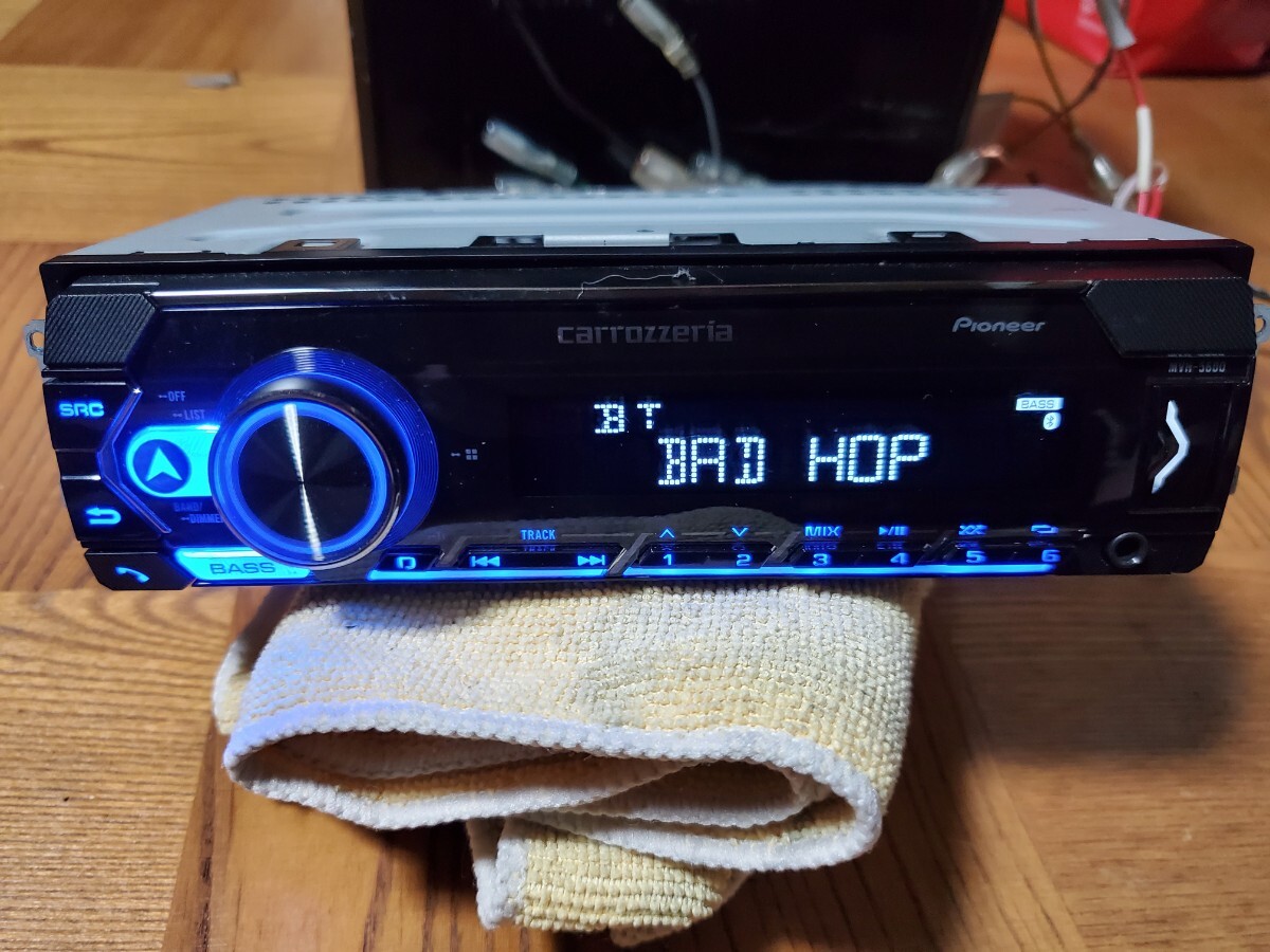 カロッツェリア Pioneer MVH-5600 Bluetooth USB AUX ラジオ 1DIN_画像6
