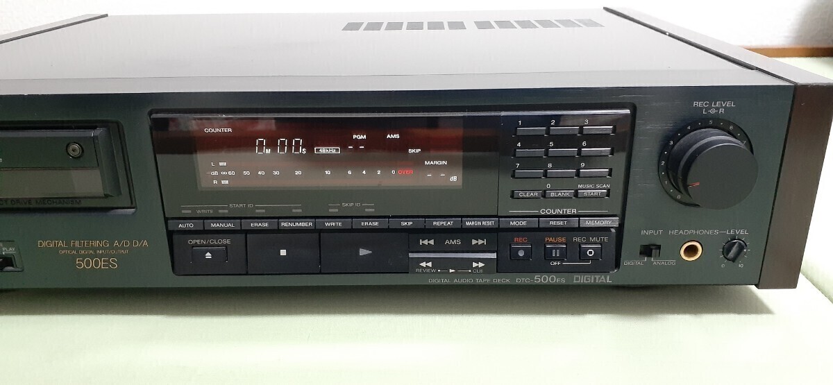 SONY TC-500ES DAT recorder [ Junk exhibition ]