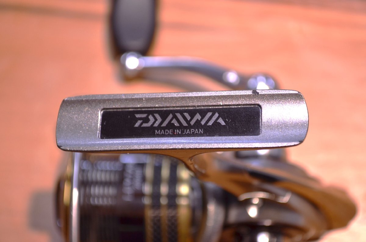 【人気モデル】ダイワ 15 ルビアス 2004H DAIWA LUVIAS スピニングリール アジング メバリング トラウト ライトゲーム KKM_画像7