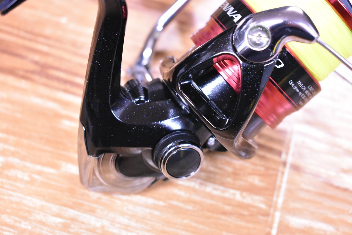 【1スタ☆人気モデル】シマノ 19 シエナ 4000 スピニングリール SHIMANO SIENNA シーバス 投釣り ヒラメ 釣り 等に（KKM_O1）_画像3