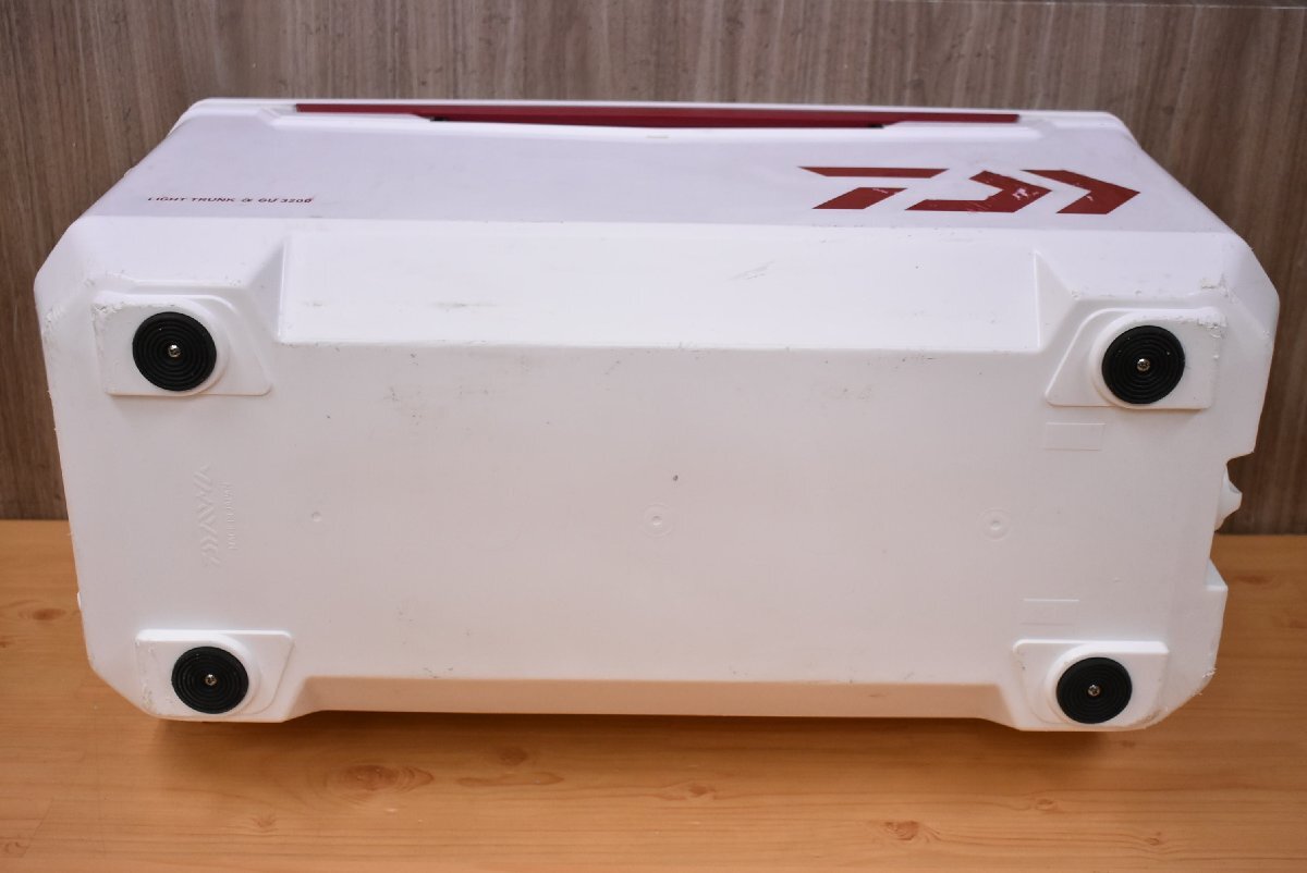 [1 старт *] Daiwa свет багажник α GU 3200 cooler-box DAIWA LIGHT TRUNK 32 Ritter 32L кондиционер рыбалка термос и т.д. (KKR_O1)