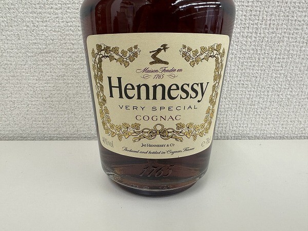 A192-J9-3444 HENNESSY ヘネシー VERY SPECIAL コニャック 700ml 40％ 未開栓 現状品①_画像3