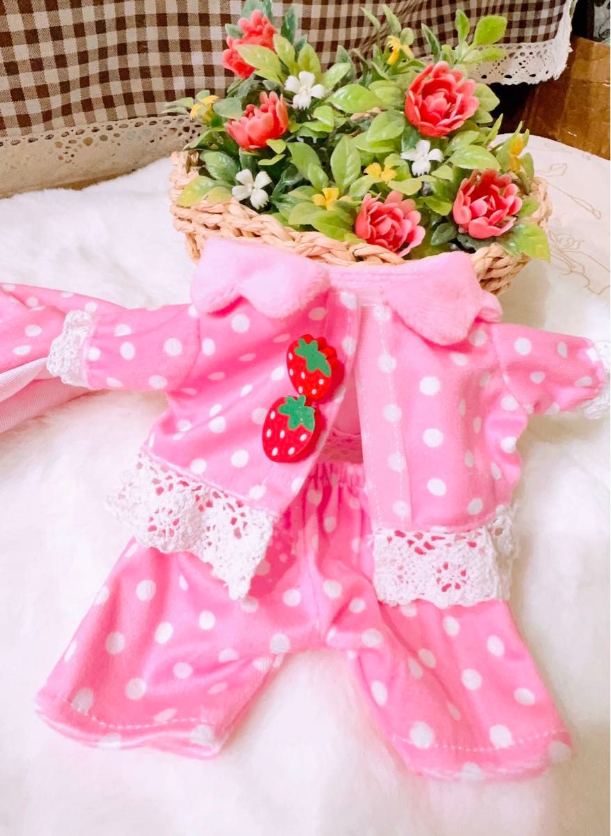 ソランちゃん服　メルちゃん服サイズ　ピンク洋服　パジャマ三点セット