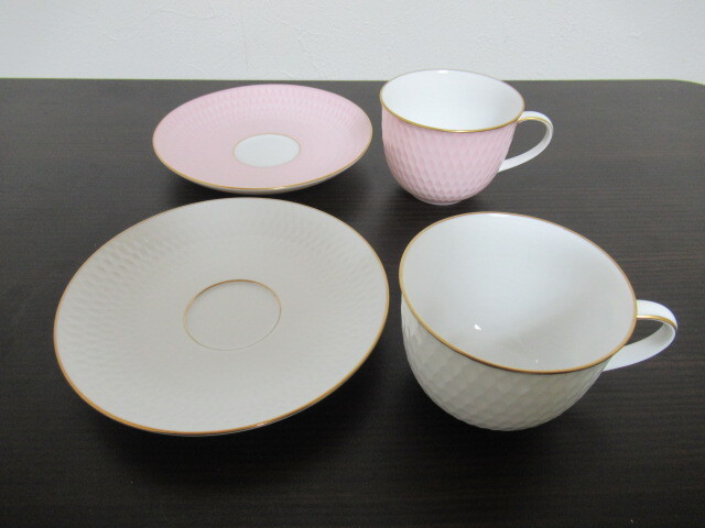 ★ノリタケ(Noritake)★ダイヤモンドコレクション　金彩　ピンク　ホワイト　ペア　カッブ＆ソーサー＆スプーン　2客セット 陶磁器_画像8