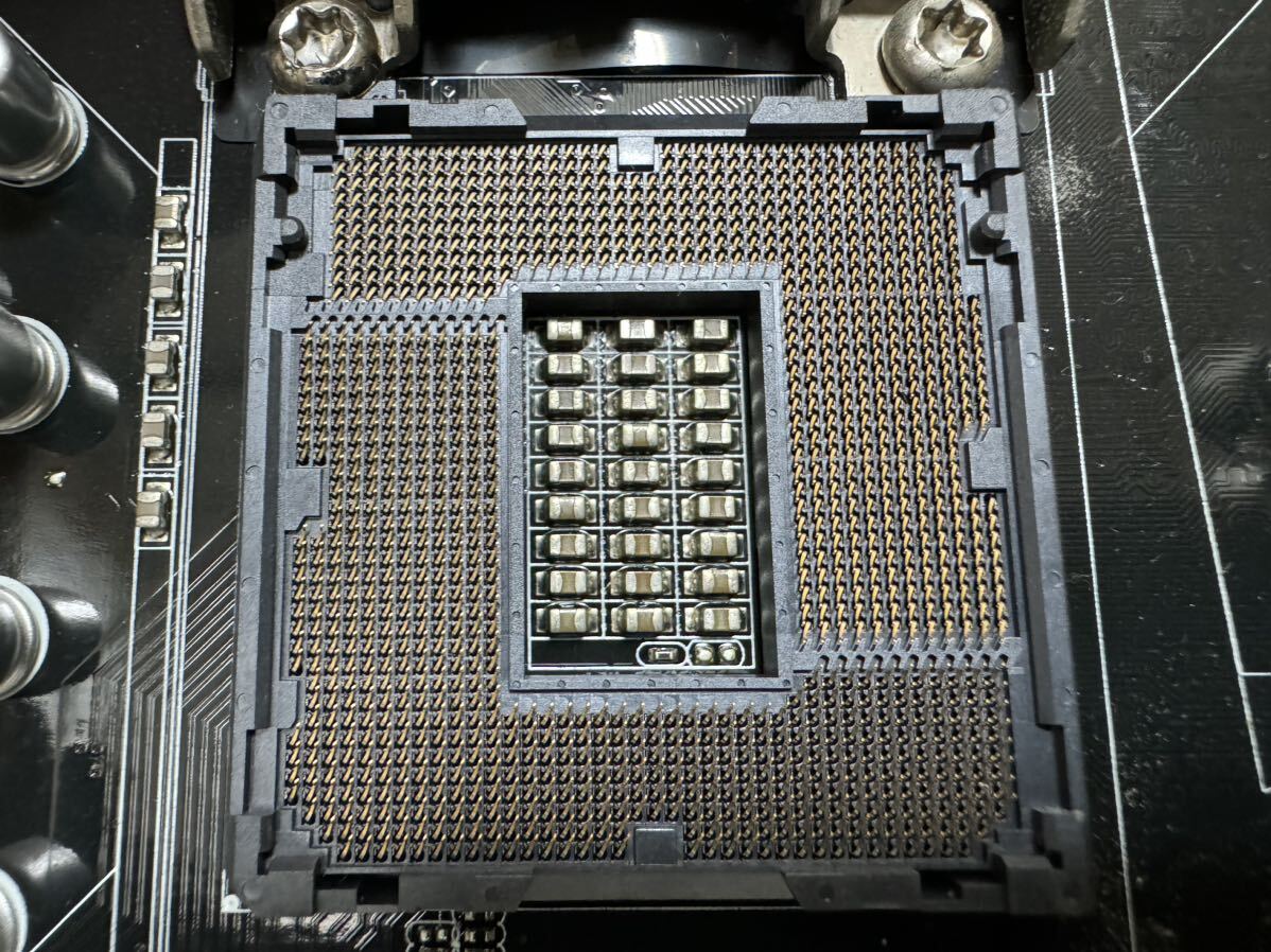 ASUS Z87-PRO ATX Intel Z87 LGA1150 ジャンク扱い_画像2