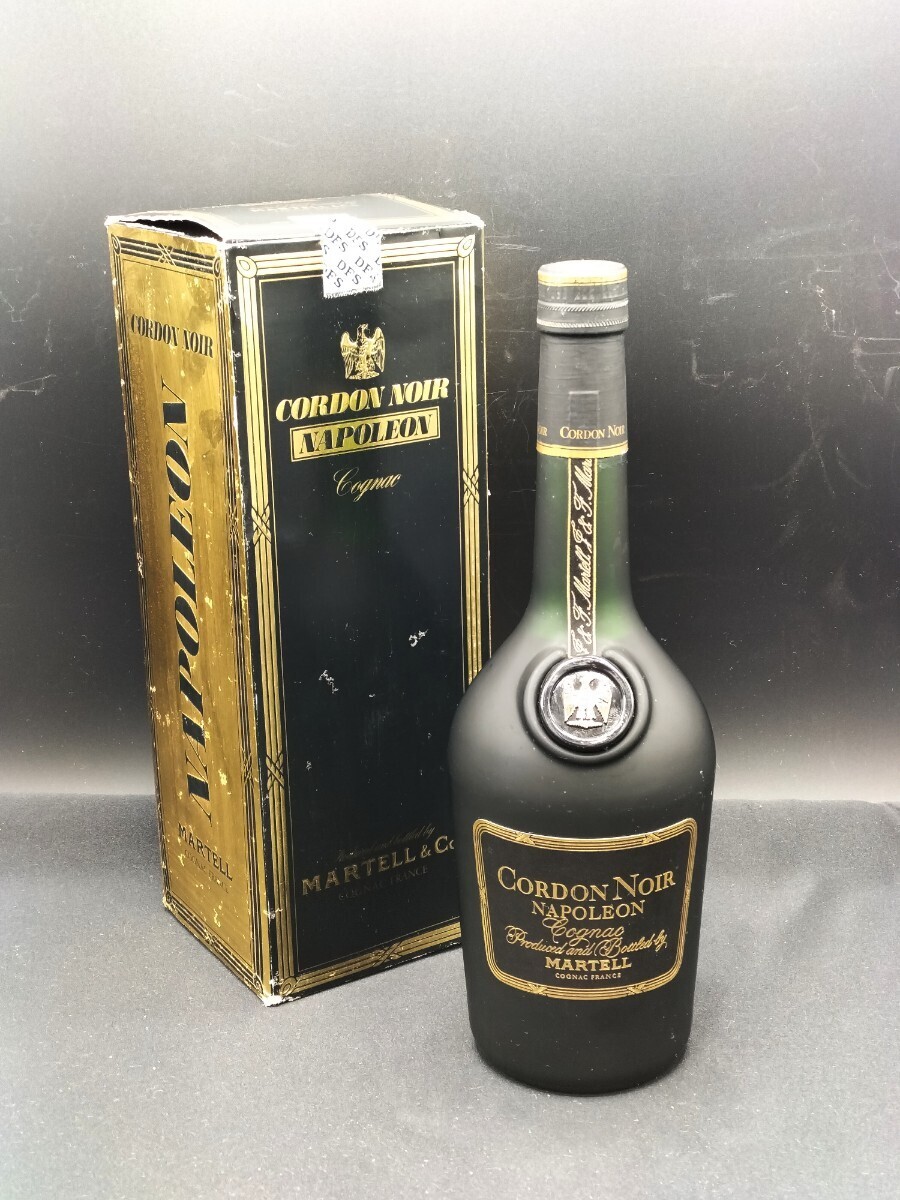 { not yet . plug / old sake } Martell koru Don noire Napoleon 700ml MARTELL CORDON NOIR NAPOLEON cognac brandy box attaching green bottle 