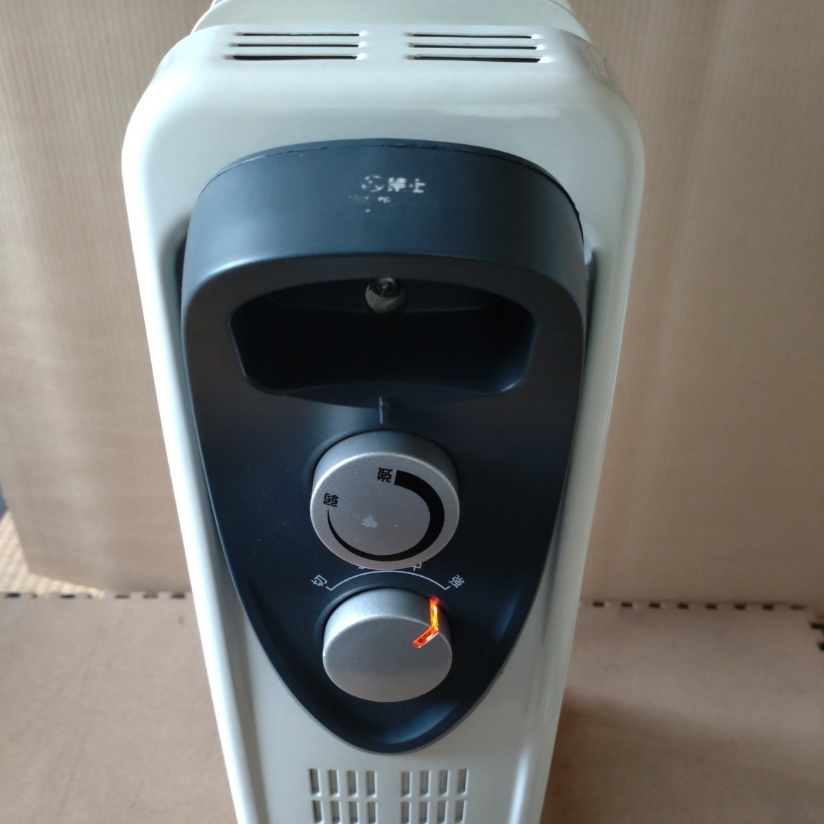  oil heater pattern number DT-OH1211 sale origin large . trailing 2013 year 8 sheets 900W with casters electrification / operation verification settled USED goods present condition delivery 