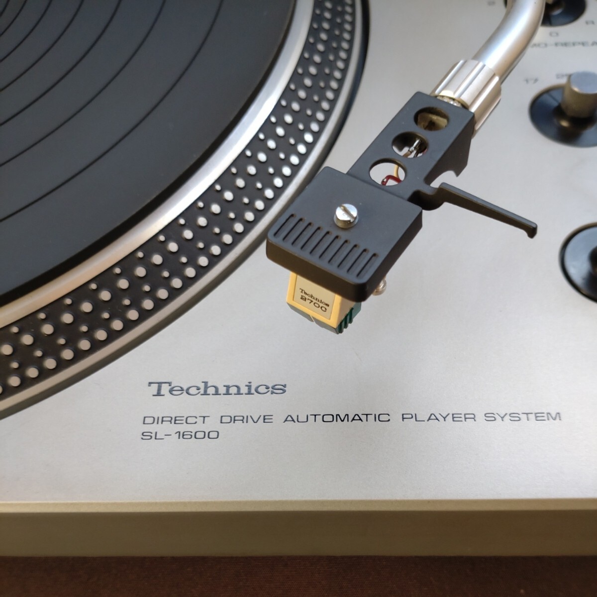 Technics DIRECT DRIVE AUTOMATIC PLAYER SYSTEM SL-1600 ターンテーブル 通電/動作確認済　テクニクス レコードプレーヤ_画像2