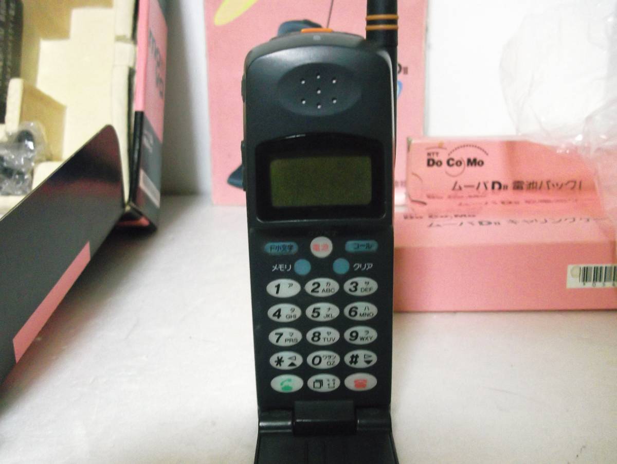 1994年製 極美品◆NTT DOCOMO ドコモ ムーバDⅡ 携帯電話 TZ-805型 標準キット 未使用付属品多数 レトロ の画像4
