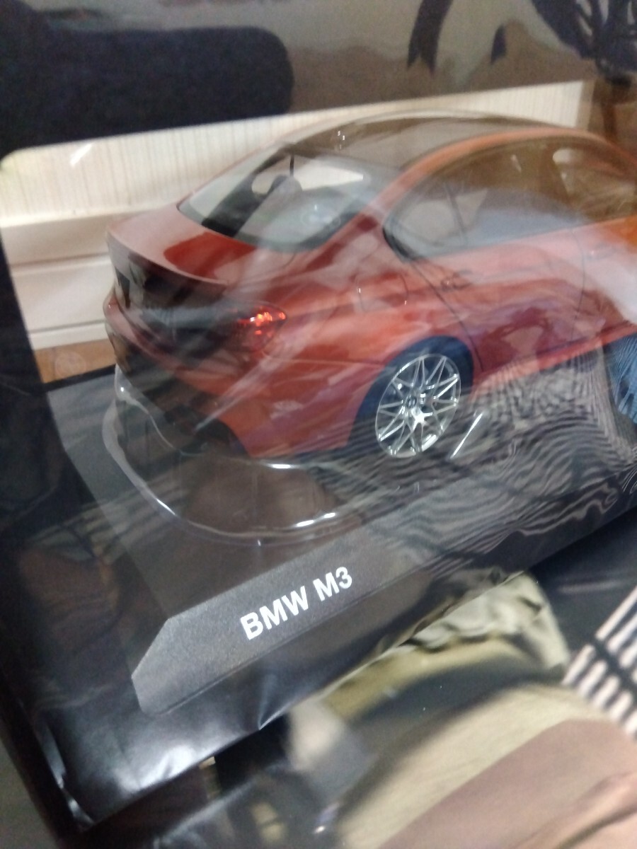ディーラー特注 1/18 BMW M3 コンペティション ミニカー サキール・ オレンジ 2024年カレンダー セット_画像5