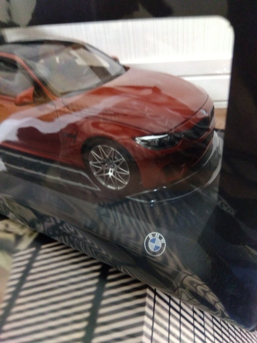 ディーラー特注 1/18 BMW M3 コンペティション ミニカー サキール・ オレンジ 2024年カレンダー セット_画像4