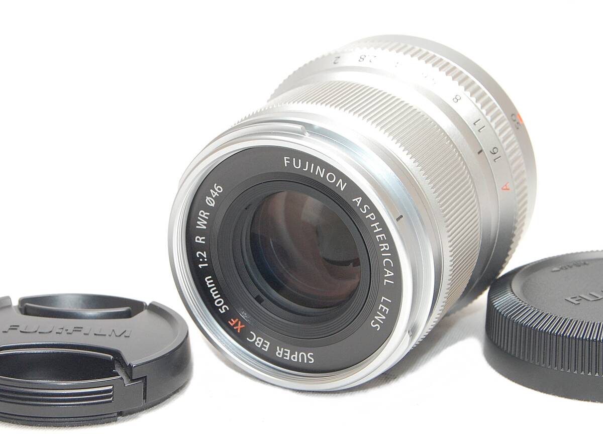 新品級◆FUJIFILM フジフィルム FUJINON SUPER EBC XF 50mm F2 R WR フジノン シルバー 富士フィルム 富士 フジ フジフイルム 富士フイルムの画像1