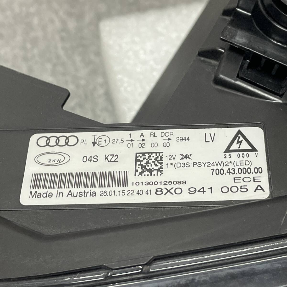 6gK1781◆Audi アウディ A1 8X ヘッド ライト ランプ 左 L HID 8X0 941 005 043 フロント 正規品 純正 車 パーツ_画像10