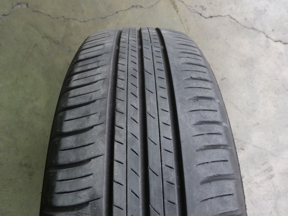 ダンロップ ENASAVE EC300+ 195/65R16 92H 中古タイヤ 1本 2021年 日本製_画像7