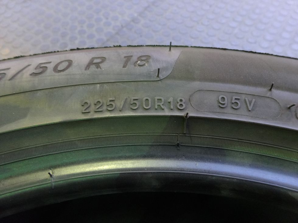 MICHELIN PRIMACY4 225/50R18 95V 中古タイヤ 1本 2021年製_画像3