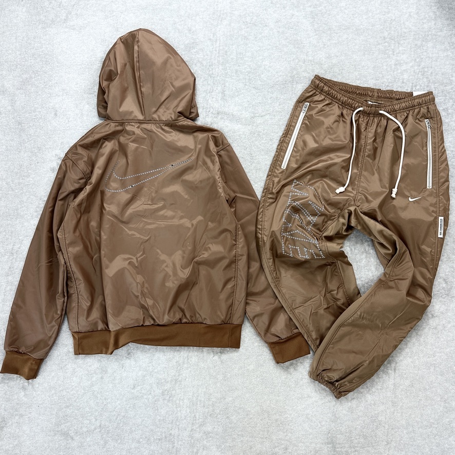 新品未使用 NIKE Lサイズ ナイキ セットアップ ナイロン 新品未使用 NIKE Lサイズ ナイキ セットアップ ナイロン