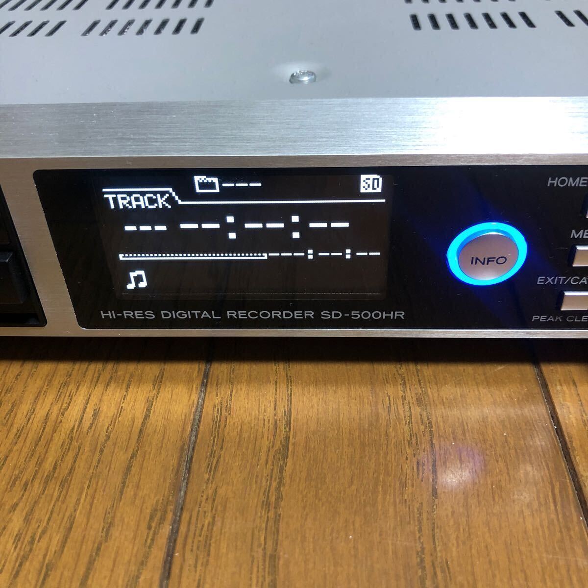 TEAC ティアック ハイレゾ・DSD対応マスターレコーダー SD-500HR の画像1