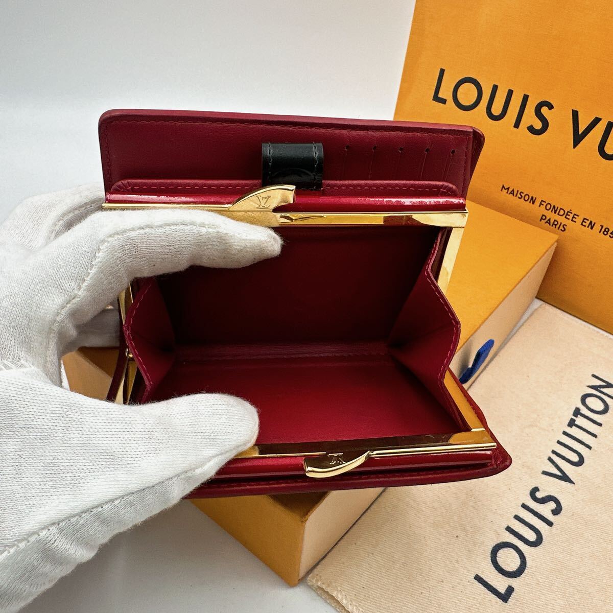 2635【極美品】LOUIS VUITTON ルイヴィトン モノグラム ポルトフォイユ ヴィエノワ がま口 二つ折り財布 ウォレット M93528/MI4132_画像4