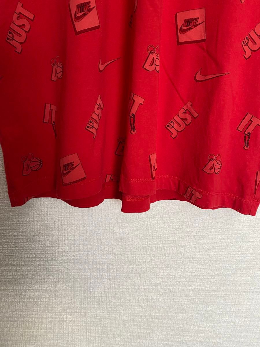 「期間限定セール！！」NIKE ロゴプリント半袖Tシャツ(L) 赤