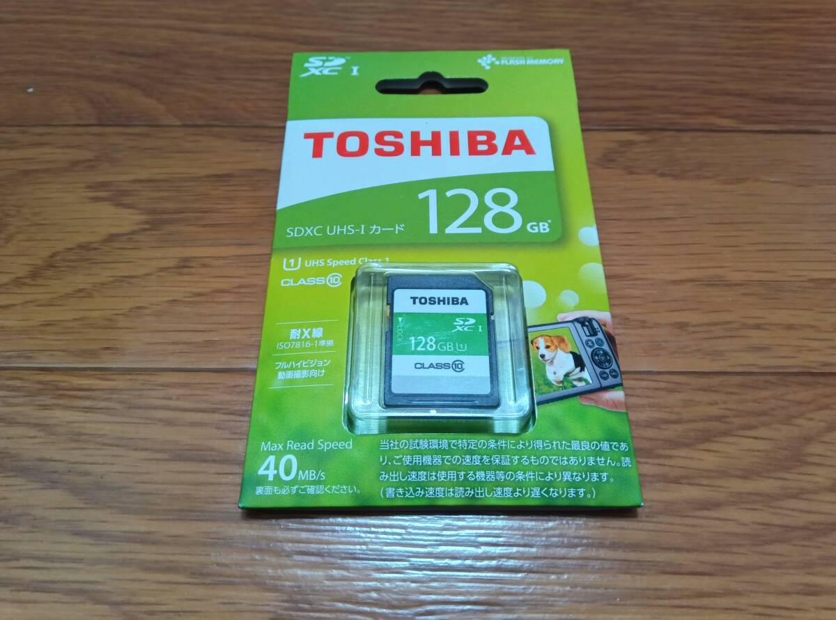 未使用　未開封　128GB　SDXCカード　東芝　SDAR40N128G　TOSHIBA SDXCカード 128GB Class10 UHS-I対応 SDAR40N128G_画像1