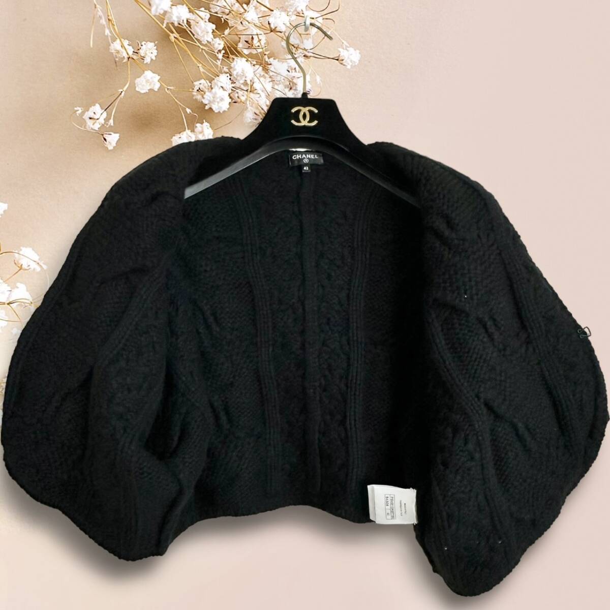 極美品☆カシミヤ☆CHANEL シャネル ココボタン ボレロ ニット カーディガン クロップド 黒 ブラック cashmere P54 ココマーク ポンチョ_画像7