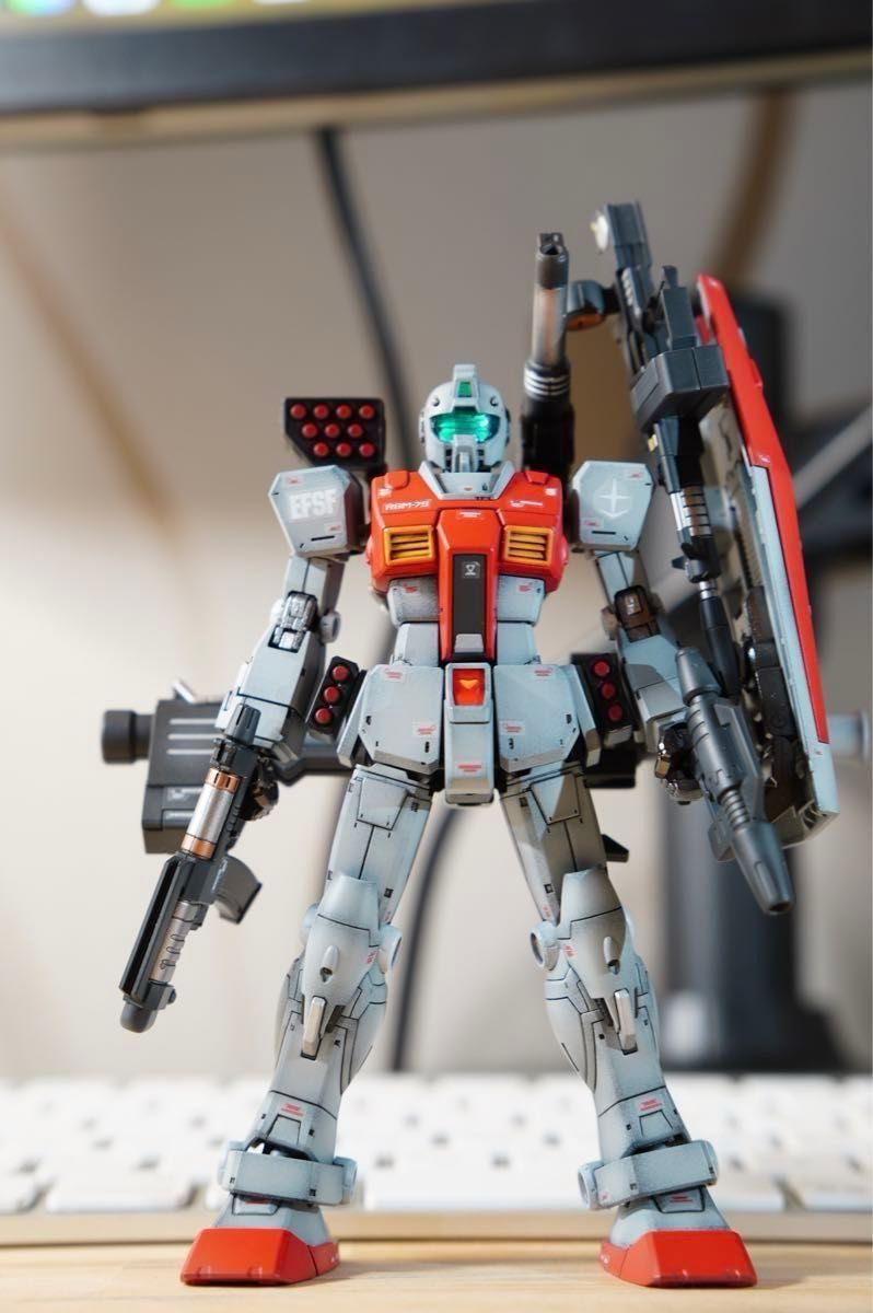 HG ジム MSD ( ショルダー・キャノン装備/ ミサイルポッド装備 HG ジム MSD ( ショルダー・キャノン装備/ ミサイルポッド装備