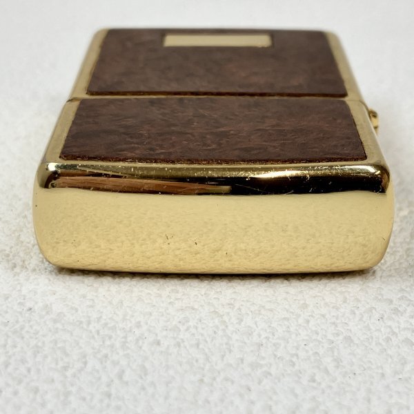 【ZIPPO】ジッポ 木目調 ウッド wood ゴールドカラー 金色 1999年製造 オイルライター USA 喫煙具 マニア品 コレクション 中古 現状品の画像3