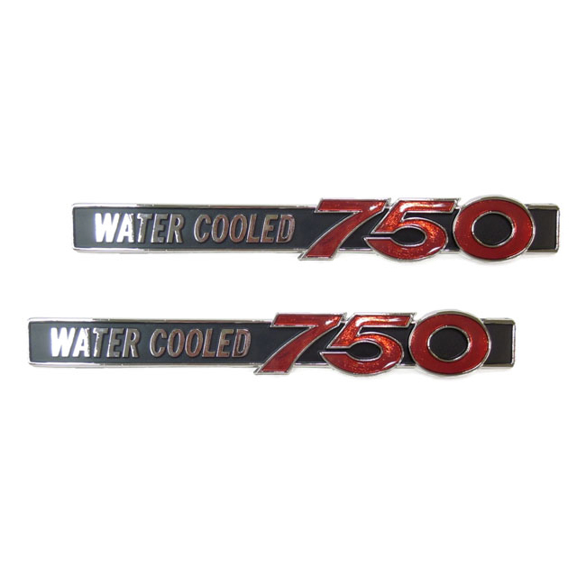 送料185円！SUZUKI(スズキ) GT750 J/K Water cooled 750サイドカバーエンブレム左右セット シルバー&レッド&ブラック 913217MS_画像1