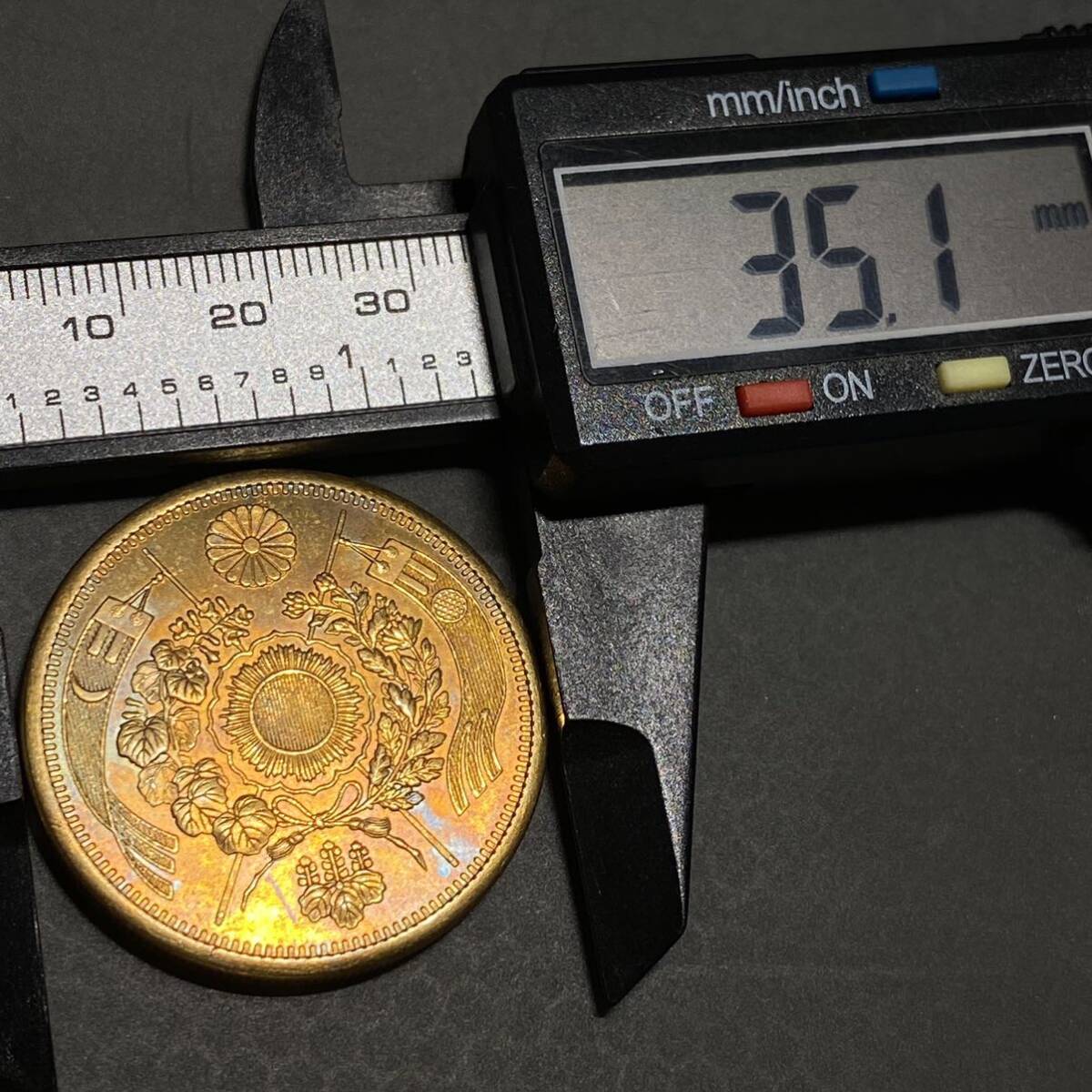 日本古銭　近代　旧二十圓金貨　銅貨　明治13年　約23.64g 骨董品　一円　貨幣　硬貨　コインコレクション g75_画像7