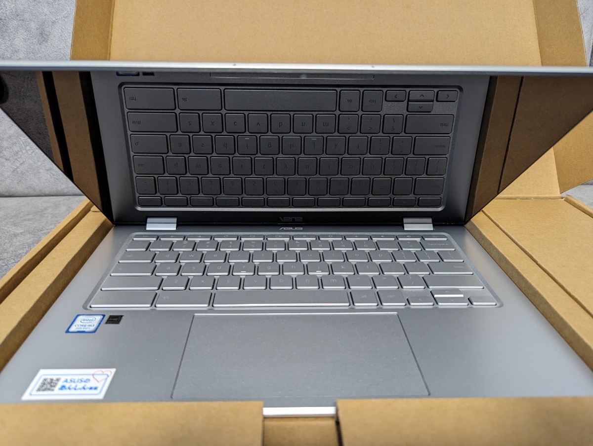 【完動品】中古ASUS Chromebook C425T 14インチ Intel core m3-8100Y 8G 64GB タッチパネル_画像3