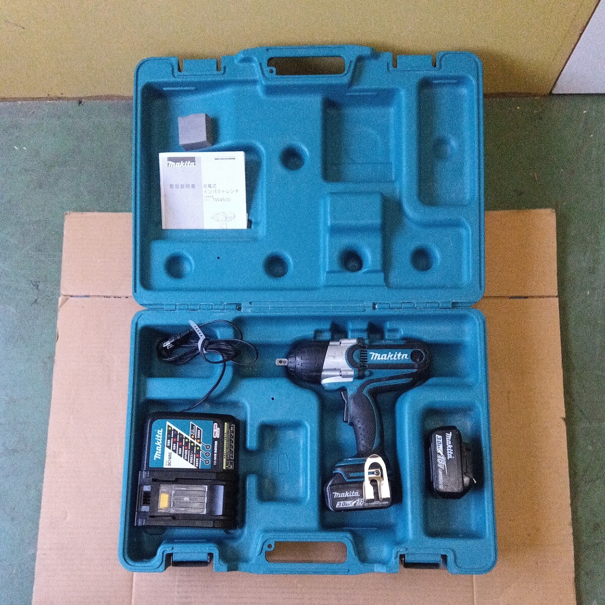 大特価！！！　★即決27000円★　TW450D　TW450DRFX　マキタ　MAKITA　充電式インパクトレンチ　バッテリー×2