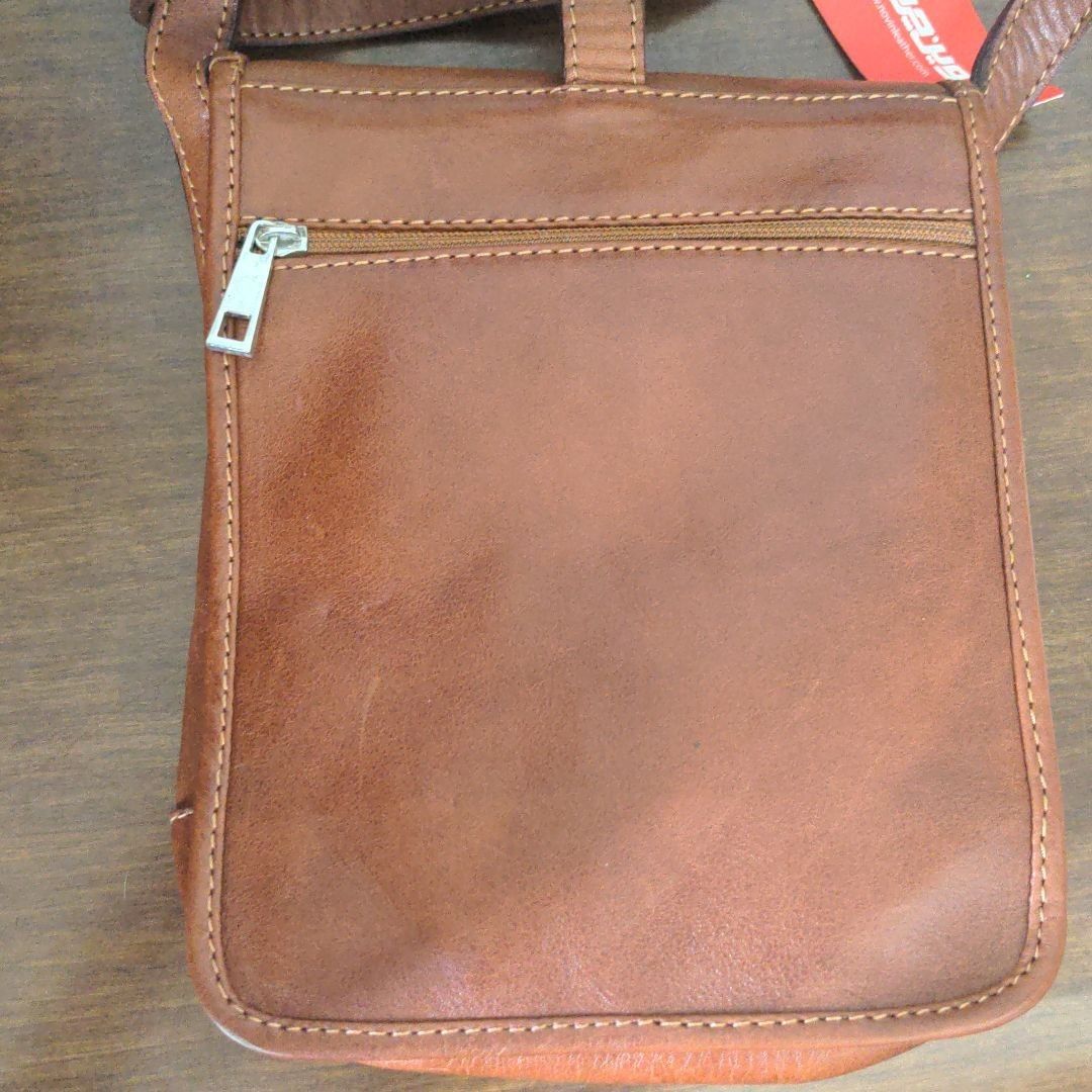 Novin leather bagレザーバッグ ショルダーバッグ 