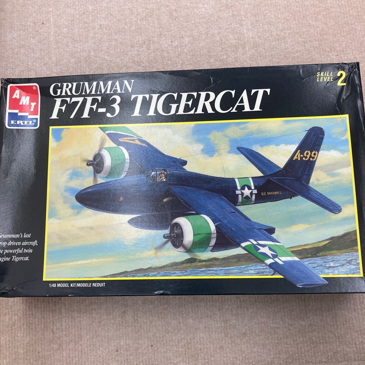 AMT　Grumman F7　F-3 TIGERCAT　　ジャンク品　タイヤ部品不足　部品取り_画像1