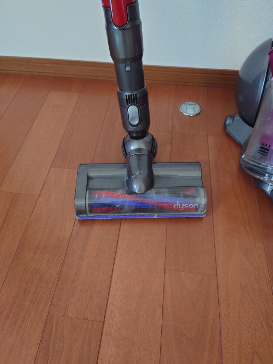 ダイソン dyson DC 48 サイクロン掃除機モーターヘッド サテンフューシャ　動作確認済_画像3