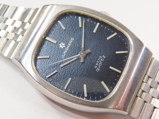 JUNGHANS/古いユンハンスのメンズ腕時計 アストロクオーツ ネイビー文字盤 アンティーク 現状中古品の画像10