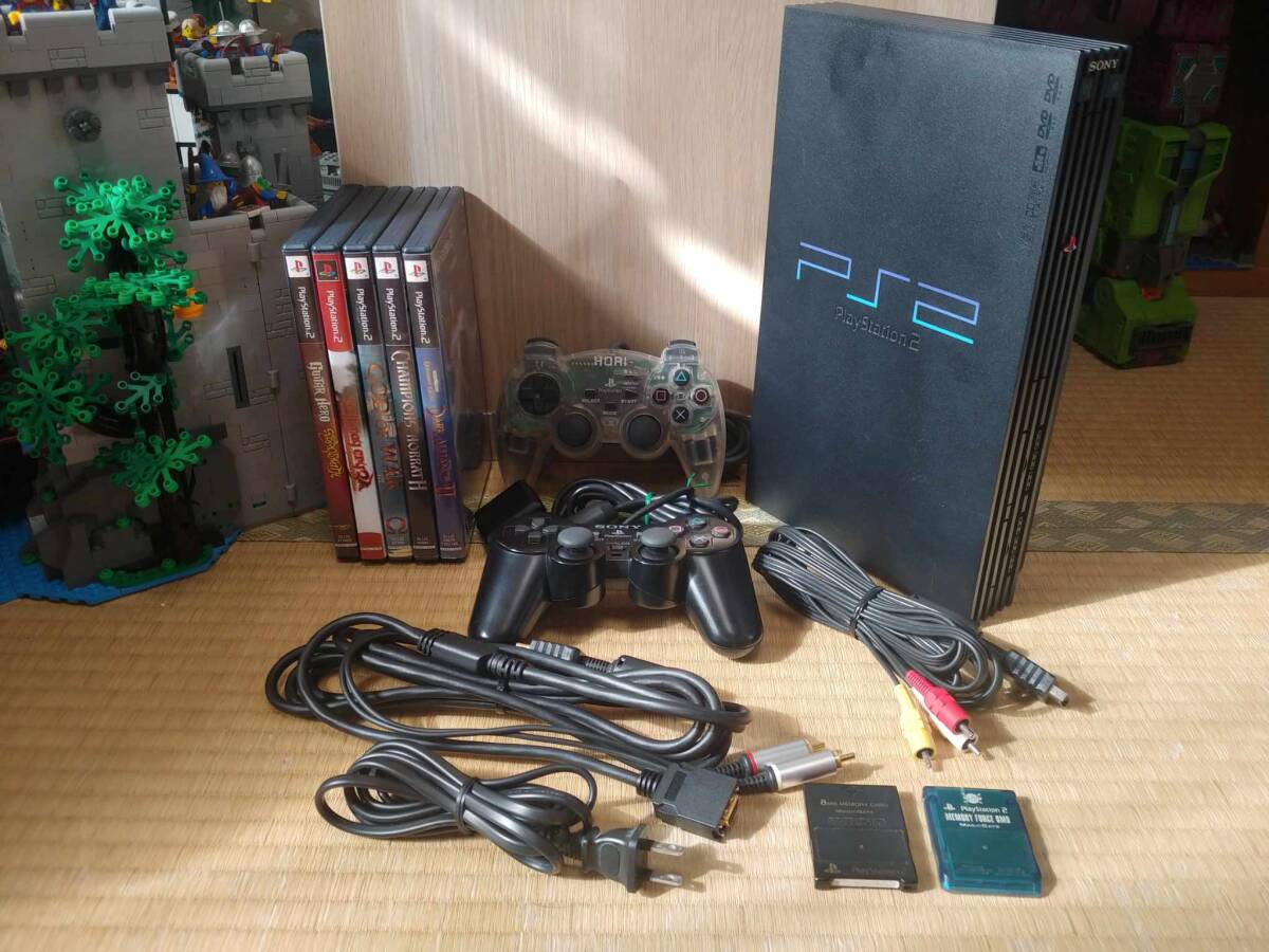 アメリカ版 PlayStation 2 SCPH 39001R / Memory Cards / D アメリカ版 PlayStation 2 SCPH 39001R / Memory Cards / D