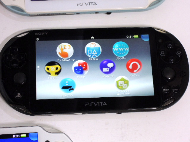 【 通電のみ確認 】 PS Vita 2000番台×4・1000番台×1 計5台セット（未チェック） ソニー SONY ＃45_画像5