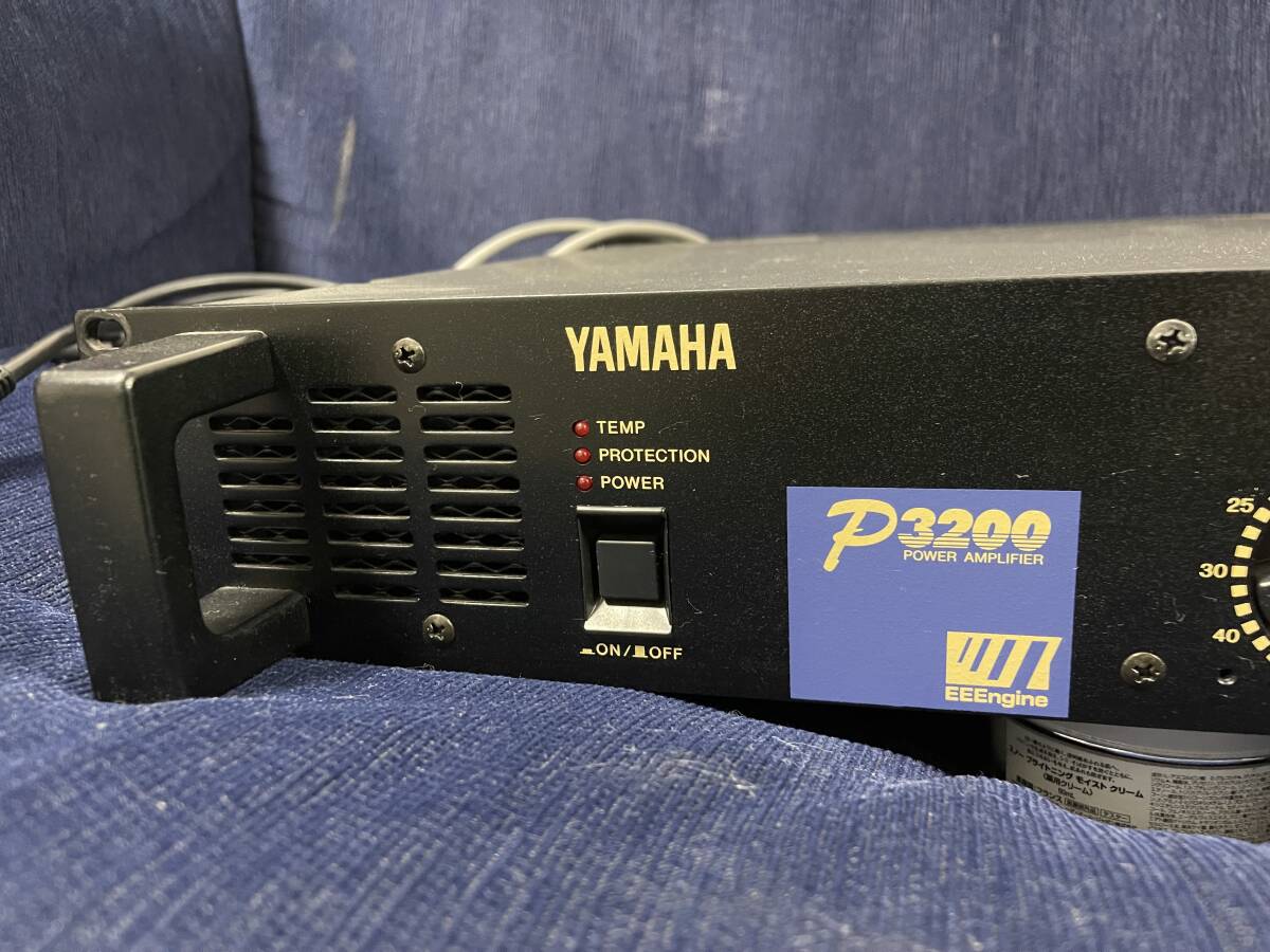 YAMAHA P3200 power amplifier ヤマハ パワーアンプ 業務用アンプ 音出し確認済み 現状品_画像2